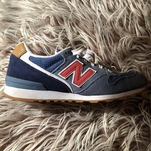New Balance 696 Sneakers